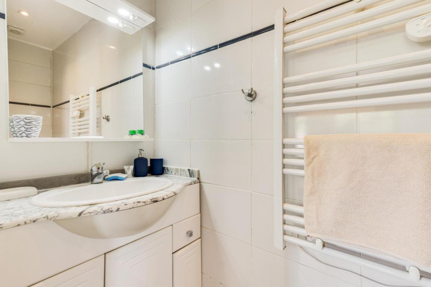 פאליזו Studio Calme Proche Paris Avec Terrasse Privative Et Jacuzzi En Option מראה חיצוני תמונה